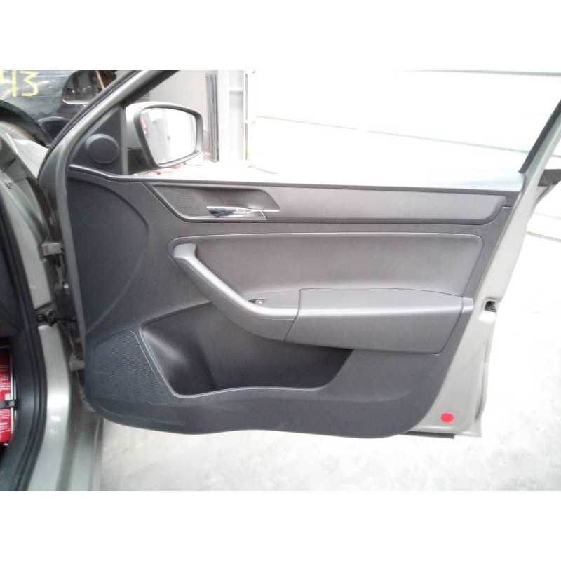 Recambio de guarnecido puerta delantera derecha para seat toledo (kg3) reference referencia OEM IAM   