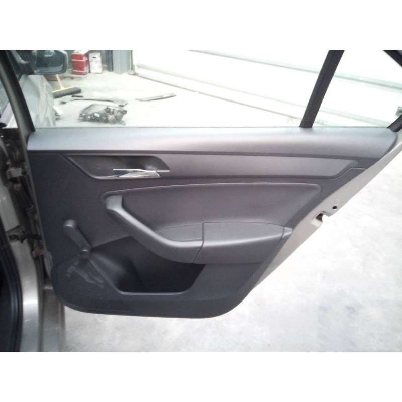 Recambio de guarnecido puerta trasera derecha para seat toledo (kg3) reference referencia OEM IAM   