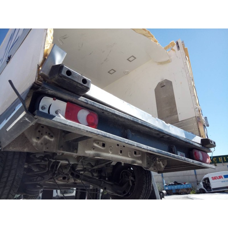 Recambio de paragolpes trasero para opel vivaro furgón l innovation referencia OEM IAM   