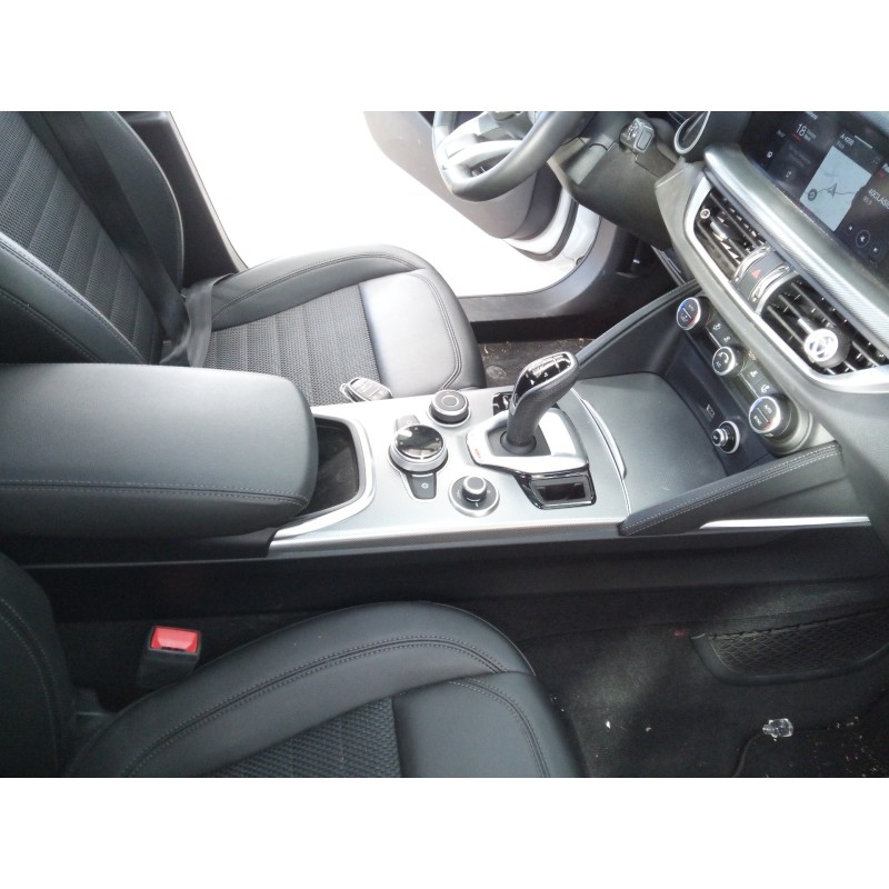 Recambio de consola central para alfa romeo stelvio (630) executive 2wd referencia OEM IAM   