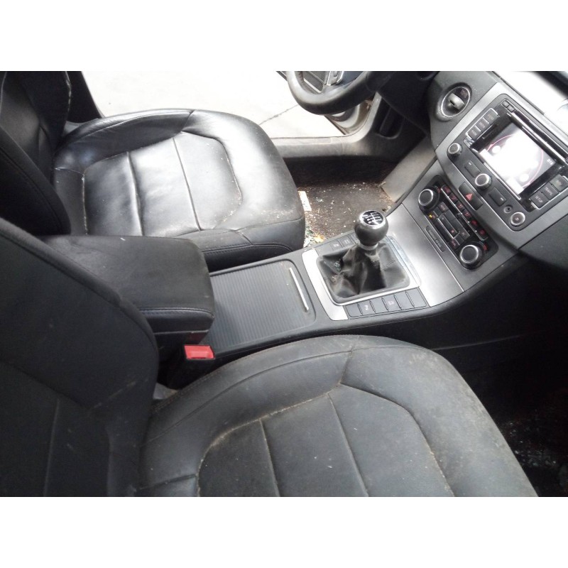 Recambio de consola central para volkswagen passat lim. (362) advance bluemotion referencia OEM IAM   