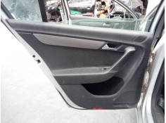 GUARNECIDO PUERTA DELANTERA IZQUIERDA 