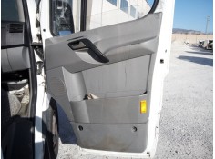 GUARNECIDO PUERTA DELANTERA DERECHA 