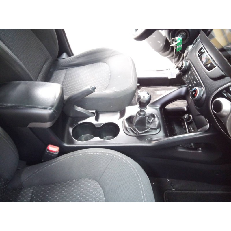 Recambio de consola central para hyundai ix35 classic 2wd referencia OEM IAM   