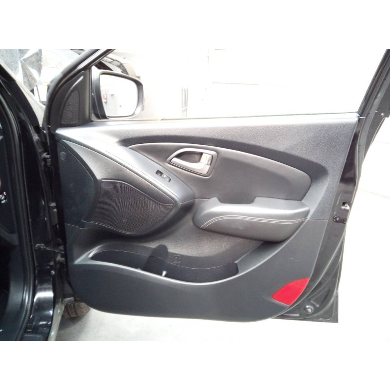 Recambio de guarnecido puerta delantera derecha para hyundai ix35 classic 2wd referencia OEM IAM   