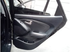 GUARNECIDO PUERTA TRASERA DERECHA 
