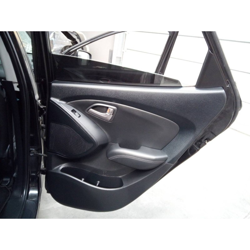 Recambio de guarnecido puerta trasera derecha para hyundai ix35 classic 2wd referencia OEM IAM   