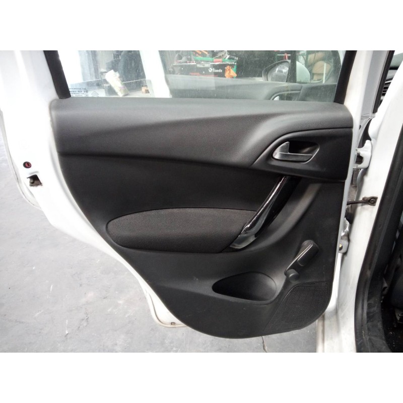 Recambio de guarnecido puerta trasera izquierda para citroen c3 collection referencia OEM IAM   