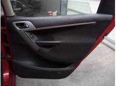 GUARNECIDO PUERTA TRASERA DERECHA 