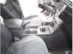 Recambio de consola central para ssangyong korando crystal 4x2 referencia OEM IAM   