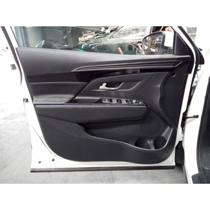 Recambio de guarnecido puerta delantera izquierda para ssangyong korando crystal 4x2 referencia OEM IAM   
