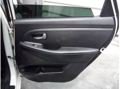 GUARNECIDO PUERTA TRASERA DERECHA 