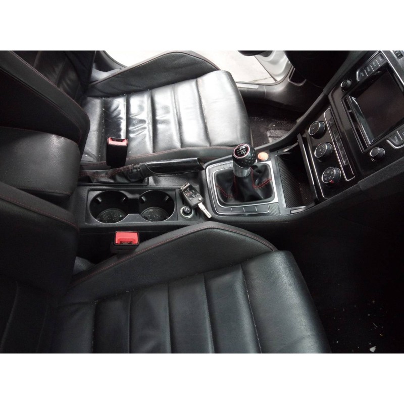 Recambio de consola central para volkswagen golf vii lim. gti bluemotion referencia OEM IAM   