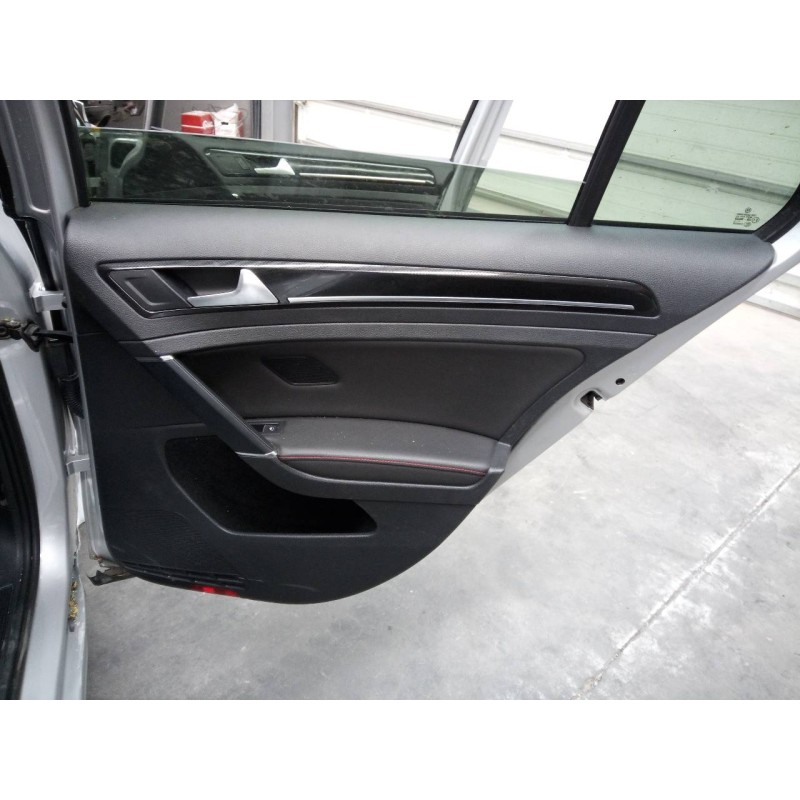 Recambio de guarnecido puerta trasera derecha para volkswagen golf vii lim. gti bluemotion referencia OEM IAM   