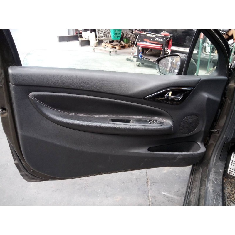 Recambio de guarnecido puerta delantera izquierda para citroen ds3 sport referencia OEM IAM   