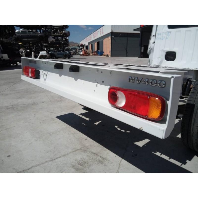 Recambio de paragolpes trasero para nissan nv400 pritsche l2h1 3,5t referencia OEM IAM   