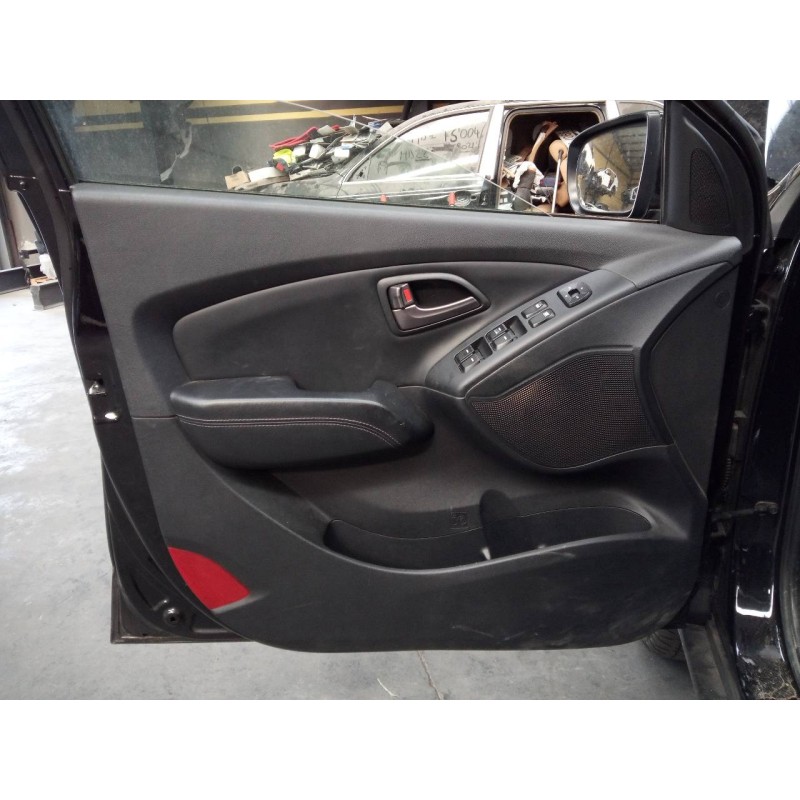 Recambio de guarnecido puerta delantera izquierda para hyundai ix35 style 2wd referencia OEM IAM   