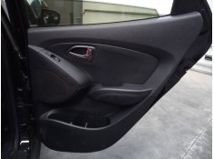 Recambio de guarnecido puerta trasera derecha para hyundai ix35 style 2wd referencia OEM IAM   
