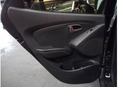 Recambio de guarnecido puerta trasera izquierda para hyundai ix35 style 2wd referencia OEM IAM   