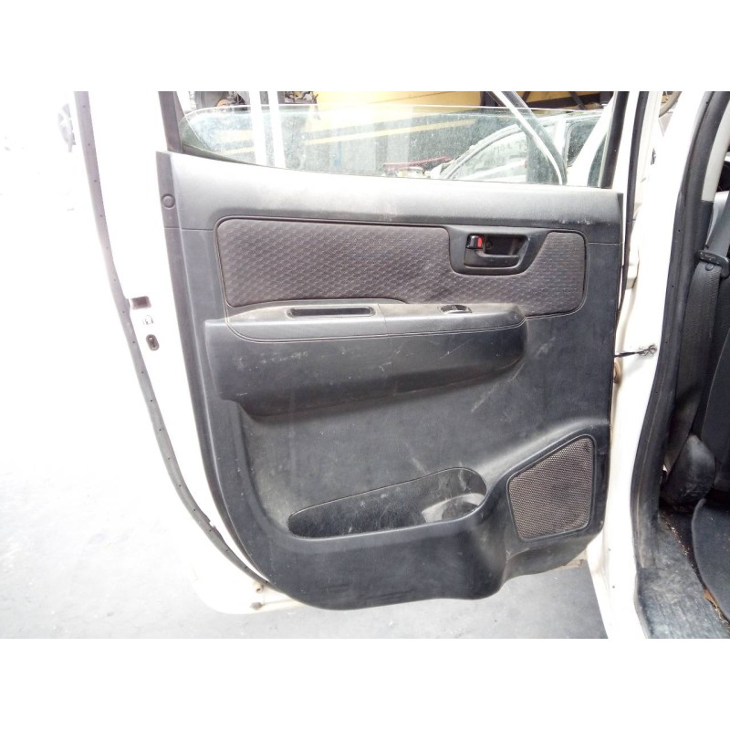 Recambio de guarnecido puerta trasera izquierda para toyota hilux (kun) double cab 4x4 referencia OEM IAM   