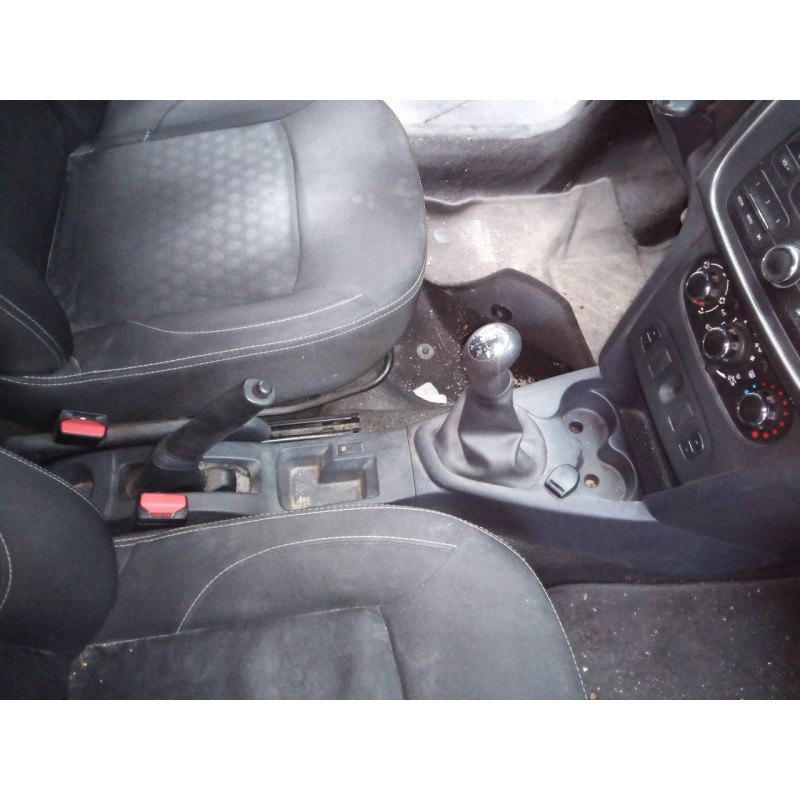 Recambio de consola central para dacia sandero stepway referencia OEM IAM   