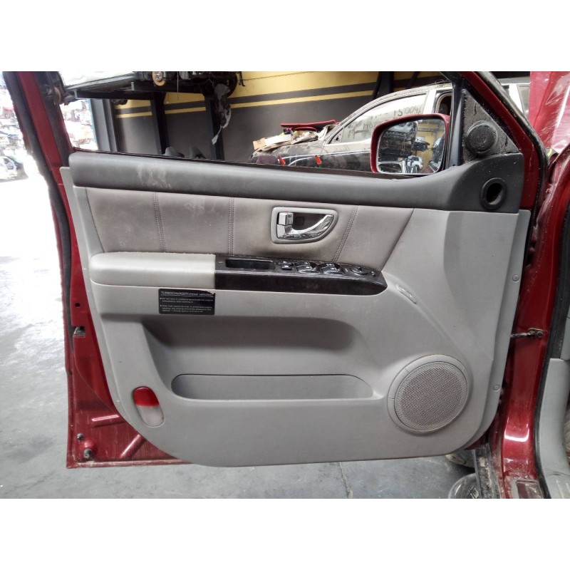 Recambio de guarnecido puerta delantera izquierda para kia sorento 2.5 crdi concept referencia OEM IAM   