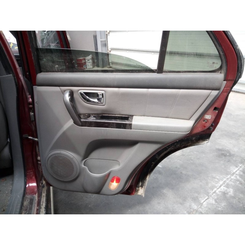 Recambio de guarnecido puerta trasera derecha para kia sorento 2.5 crdi concept referencia OEM IAM   
