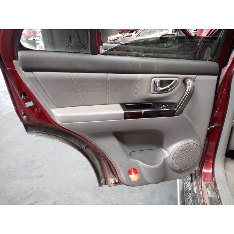 Recambio de guarnecido puerta trasera izquierda para kia sorento 2.5 crdi concept referencia OEM IAM   