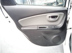 Recambio de guarnecido puerta trasera izquierda para toyota yaris hybrid active referencia OEM IAM   