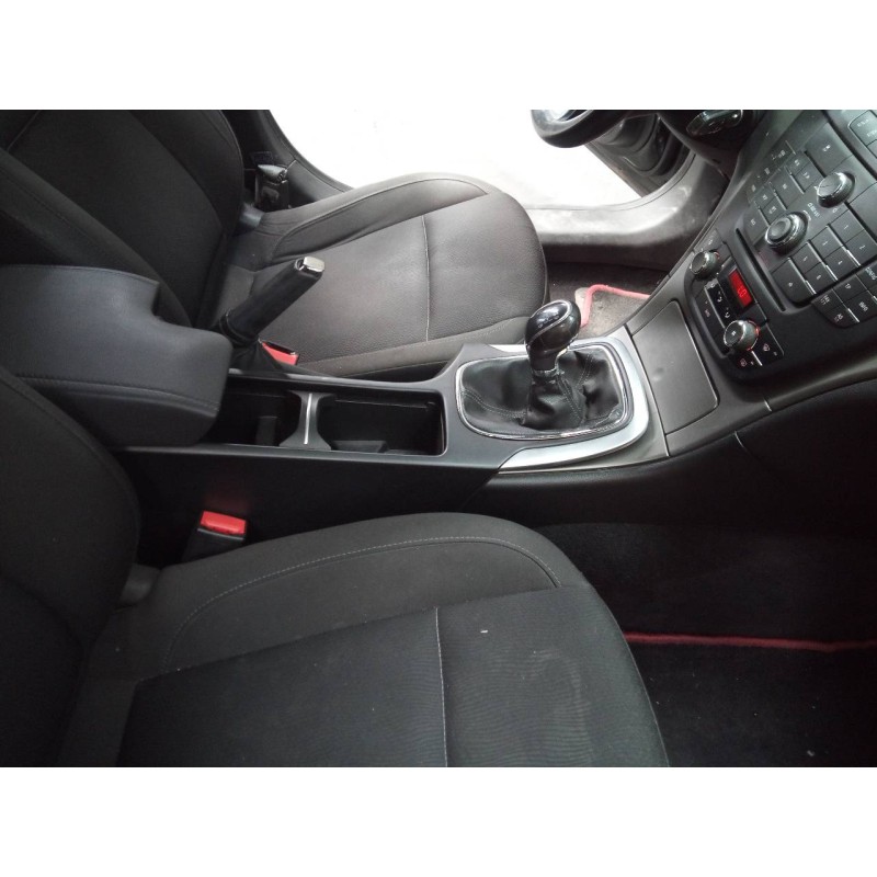 Recambio de consola central para opel insignia berlina selective referencia OEM IAM   