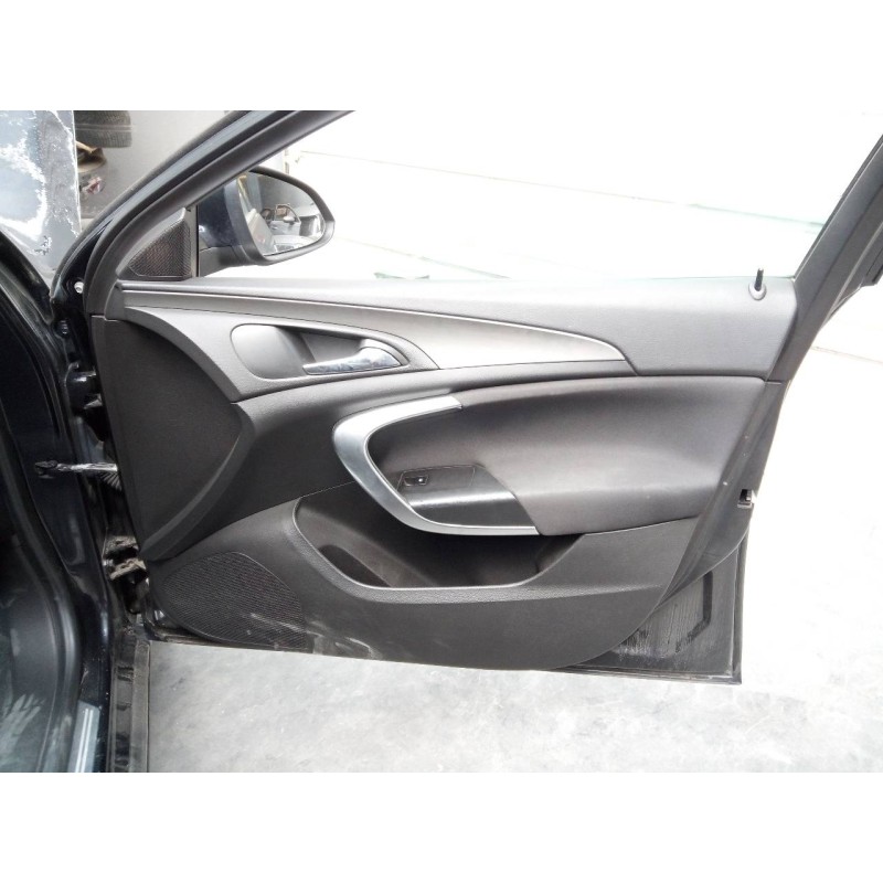 Recambio de guarnecido puerta delantera derecha para opel insignia berlina selective referencia OEM IAM   