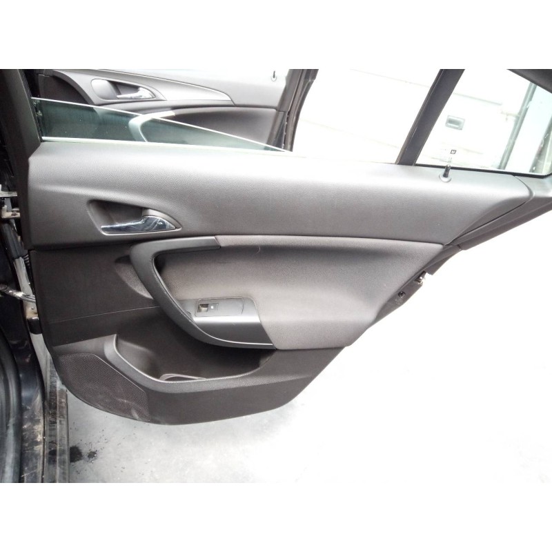 Recambio de guarnecido puerta trasera derecha para opel insignia berlina selective referencia OEM IAM   