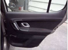 GUARNECIDO PUERTA TRASERA DERECHA 