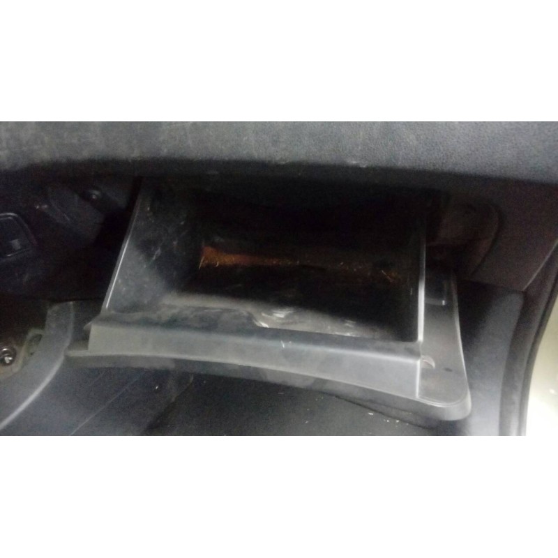 Recambio de guantera para kia sportage v6 ex referencia OEM IAM   