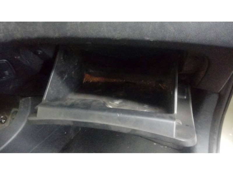 Recambio de guantera para kia sportage v6 ex referencia OEM IAM   