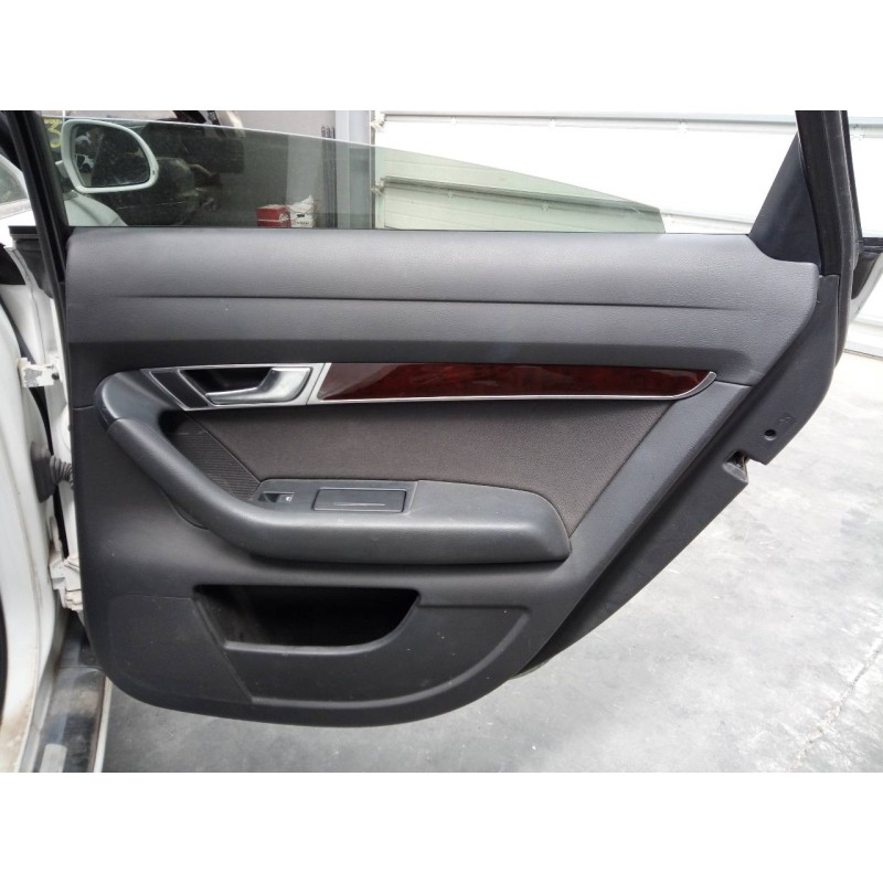 Recambio de guarnecido puerta trasera derecha para audi a6 berlina (4f2) 2.0 tdi referencia OEM IAM   