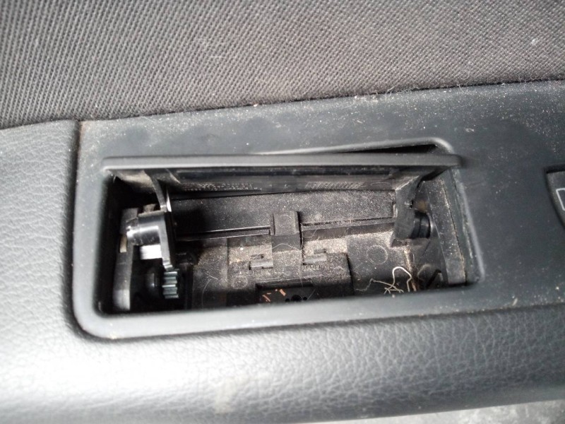 Recambio de guarnecido puerta trasera izquierda para audi a6 berlina (4f2) 2.0 tdi referencia OEM IAM   