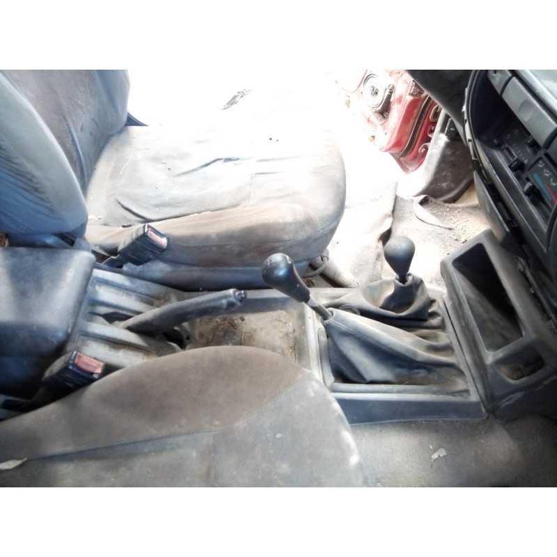 Recambio de consola central para nissan terrano/terrano.ii (r20) avenue referencia OEM IAM   
