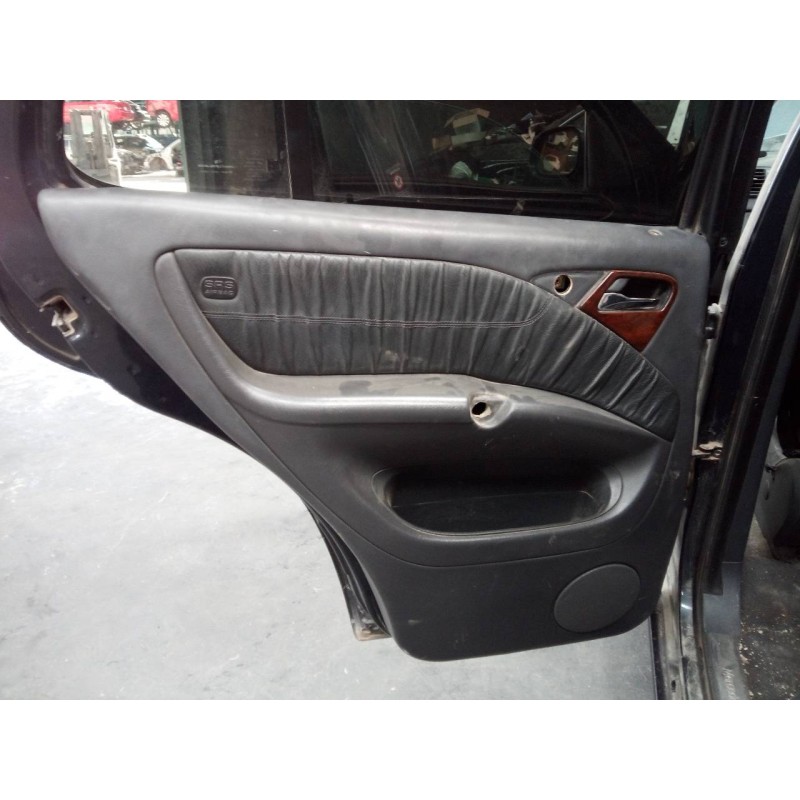 Recambio de guarnecido puerta trasera izquierda para mercedes clase m (w163) 430 (163.172) referencia OEM IAM   