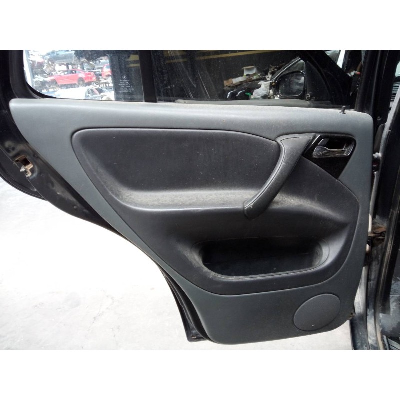 Recambio de guarnecido puerta trasera izquierda para mercedes clase m (w163) 270 cdi (163.113) referencia OEM IAM   