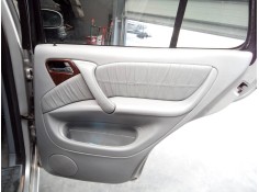 GUARNECIDO PUERTA TRASERA DERECHA 