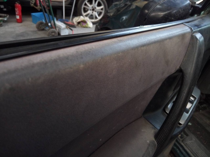 Recambio de guarnecido puerta delantera izquierda para mitsubishi montero (v60/v70) 2.5 tdi sahel (5-ptas.) referencia OEM IAM  