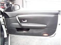 GUARNECIDO PUERTA DELANTERA DERECHA 