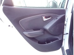 GUARNECIDO PUERTA TRASERA IZQUIERDA 