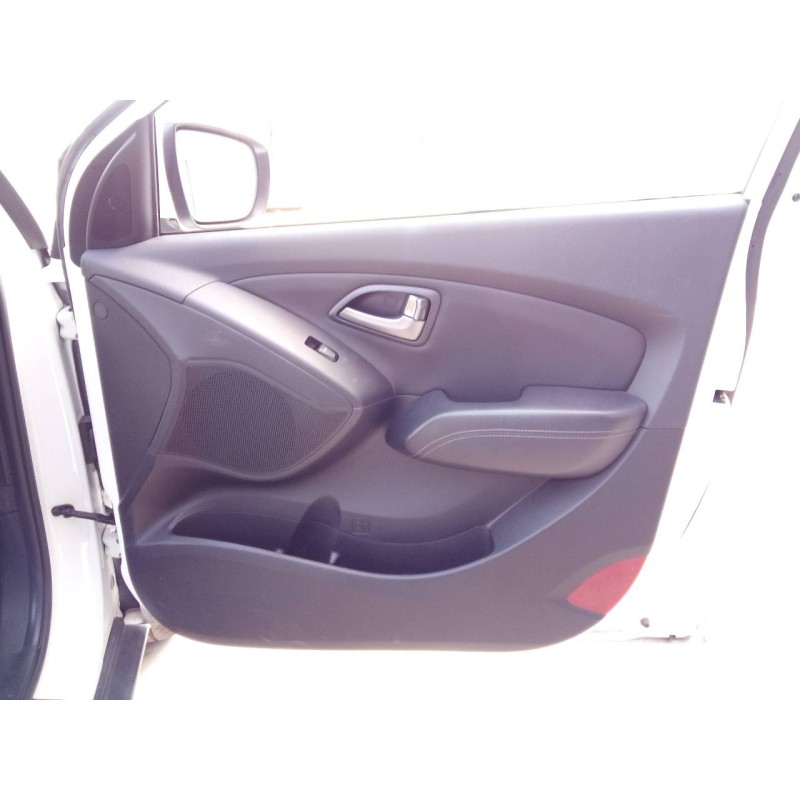 Recambio de guarnecido puerta delantera derecha para hyundai ix35 tecno 2wd referencia OEM IAM   