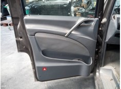 GUARNECIDO PUERTA DELANTERA IZQUIERDA 