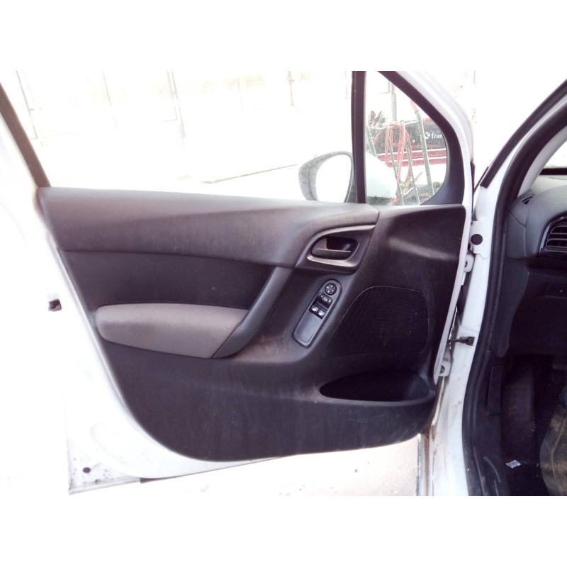 Recambio de guarnecido puerta delantera izquierda para citroen c3 collection referencia OEM IAM   