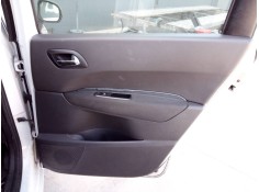 GUARNECIDO PUERTA TRASERA DERECHA 