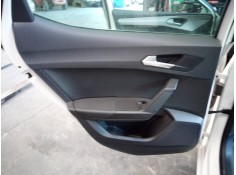 GUARNECIDO PUERTA TRASERA IZQUIERDA 