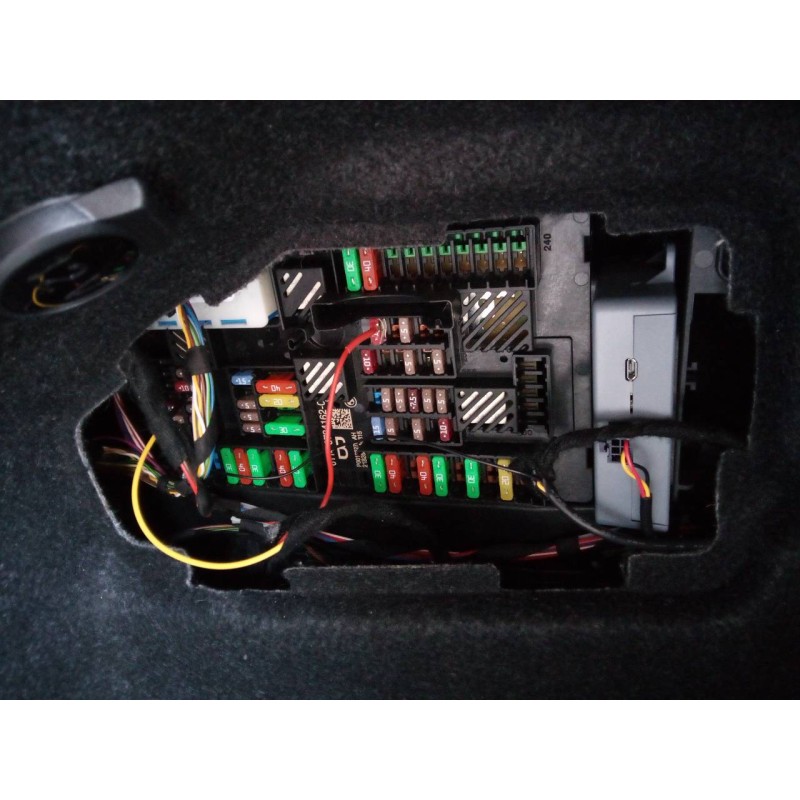 Recambio de caja reles / fusibles para bmw serie 3 berlina (g20) 318d sport line referencia OEM IAM   